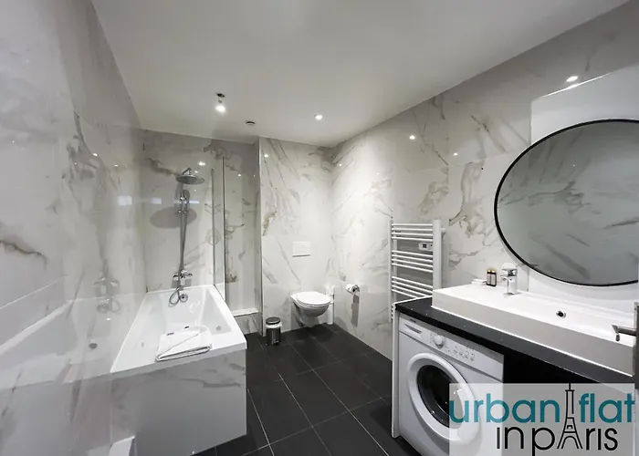 Urban Flat 185 - Pretty 2 Bedroom In شقة *